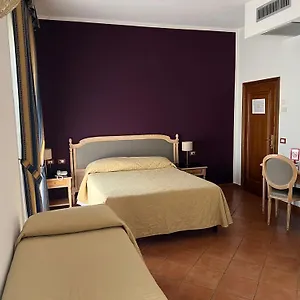 Hotel Bologna, Florencia