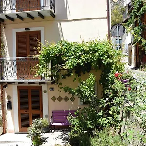 https://la-casa-del-geko.sicilyhotelsitaly.net